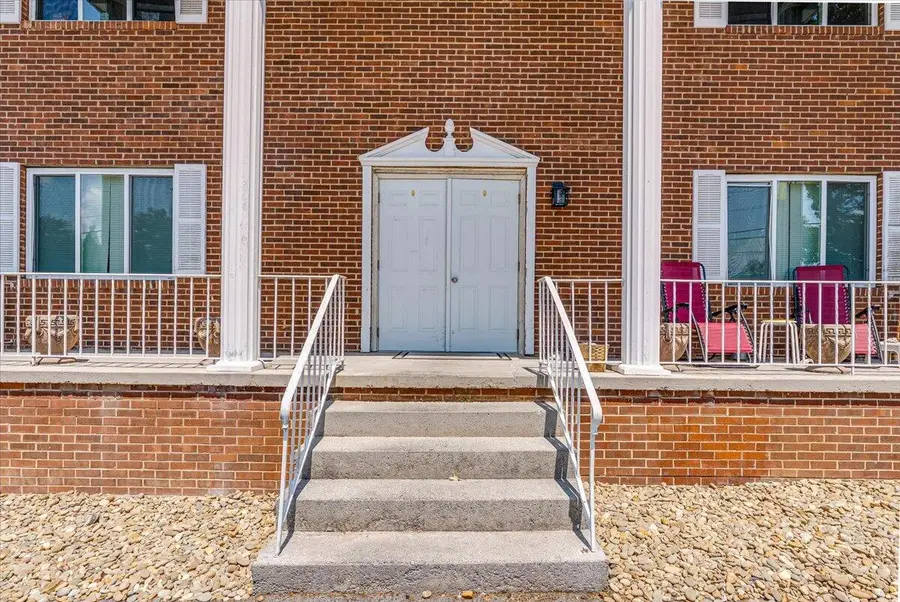 5511 Colonial Circle, Knoxville, TN 37918 - Image #2