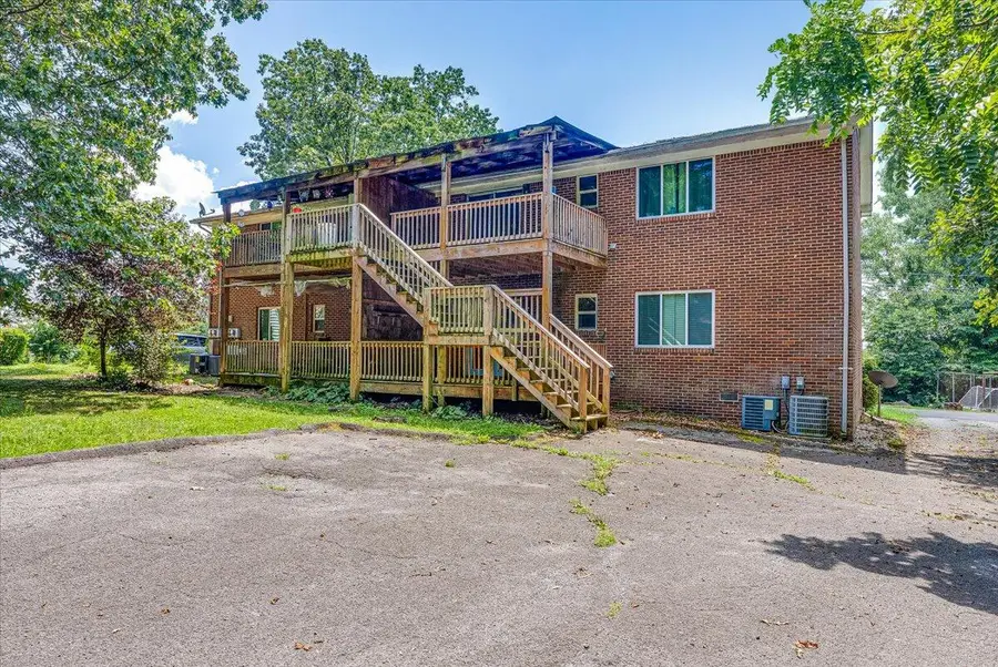 5511 Colonial Circle, Knoxville, TN 37918 - Image #3