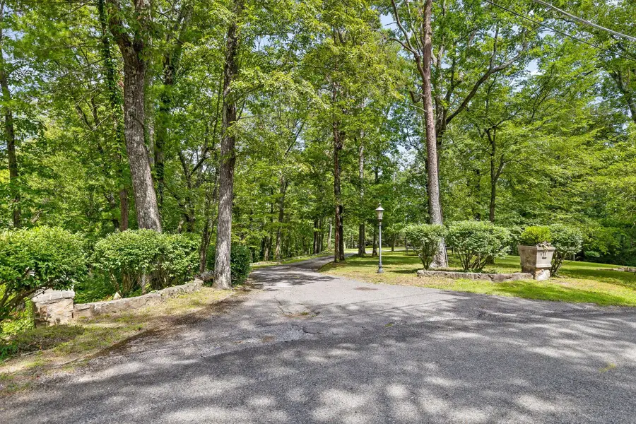 891 Fleetwood Drive, Lookout Mountain, TN 37350 - Image #2