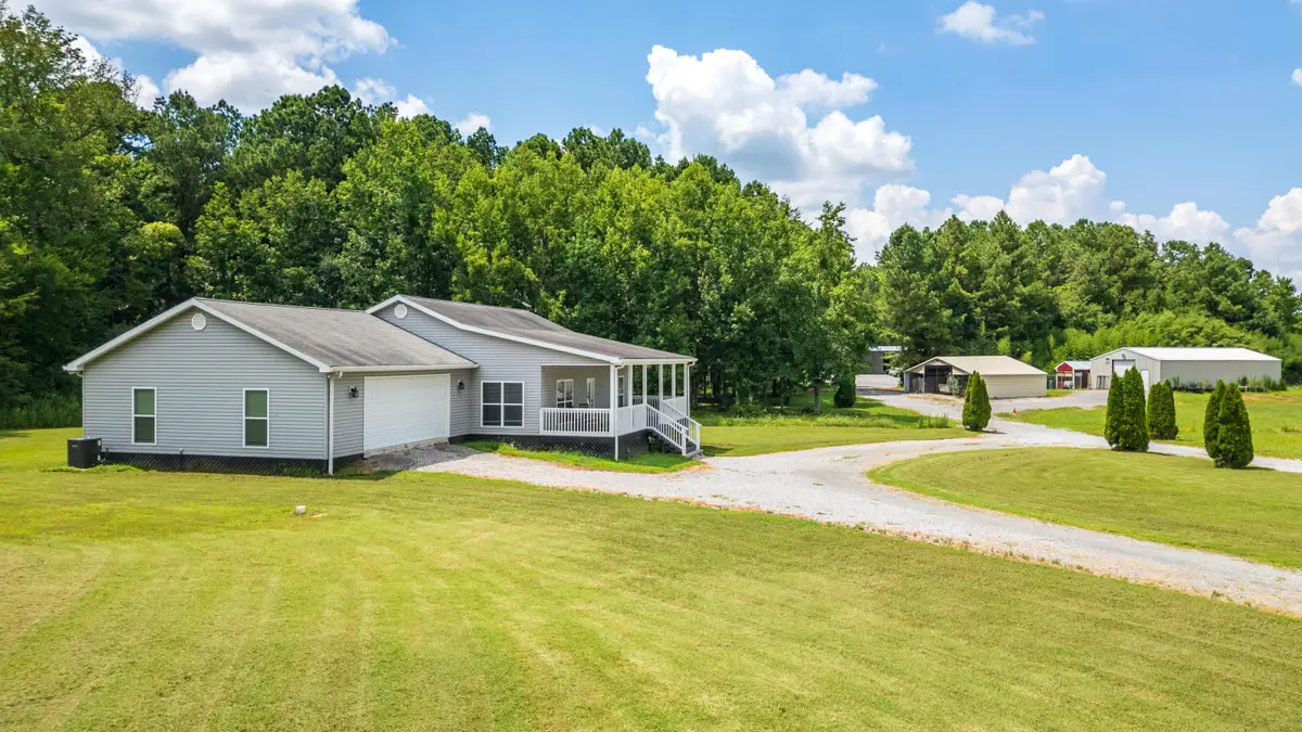 229 Davis Lane Se, Old Fort, TN 37362 - Image #1