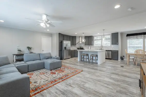 86 Agnes Lane, Pikeville, TN 37367