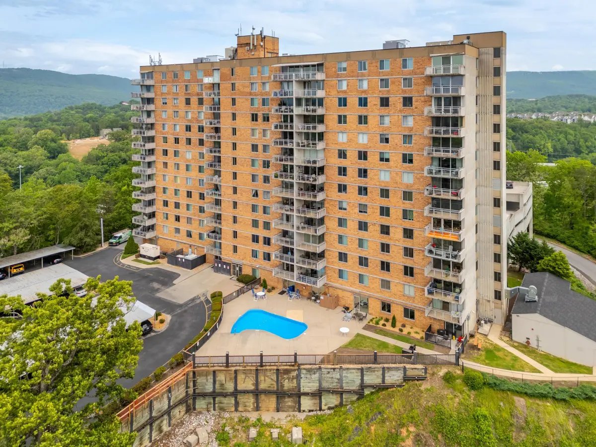 1131 Stringers Ridge Road #2a, Chattanooga, TN 37405 - Image #1