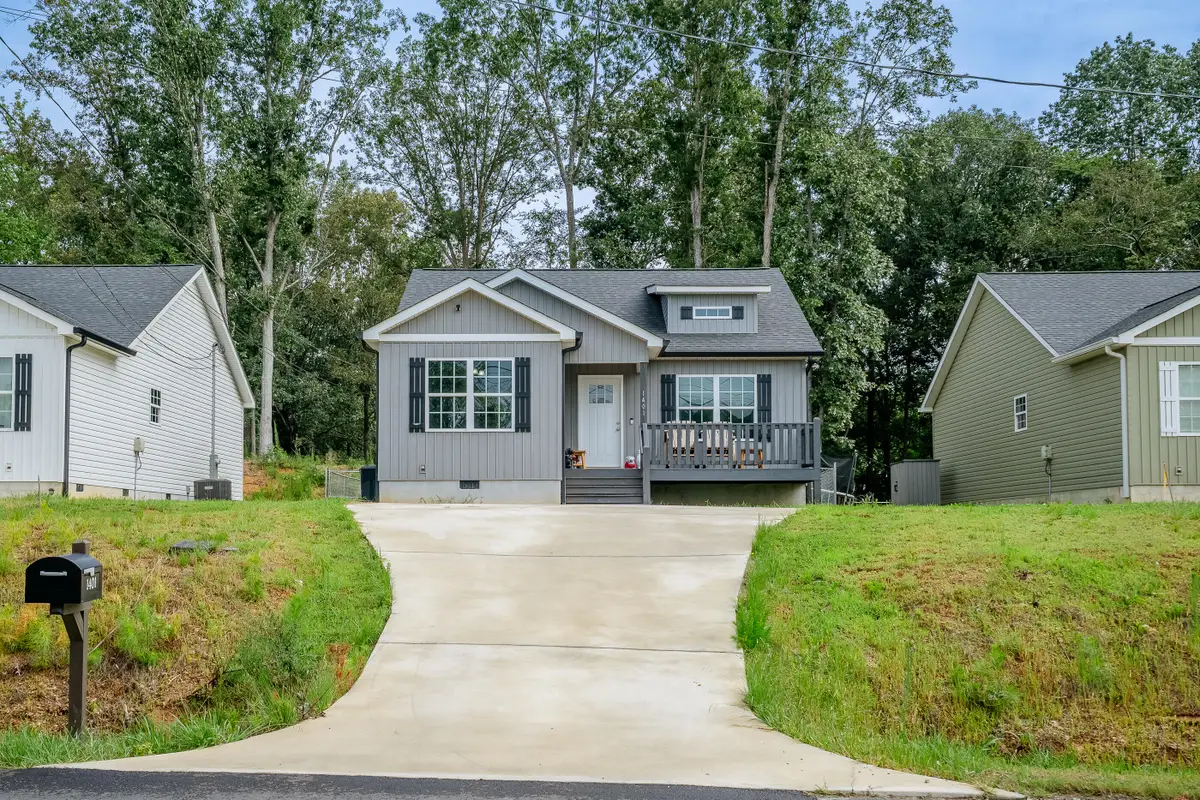 1401 Eastbrook Southeast Drive Se, Dalton, GA 30721 - Image #1