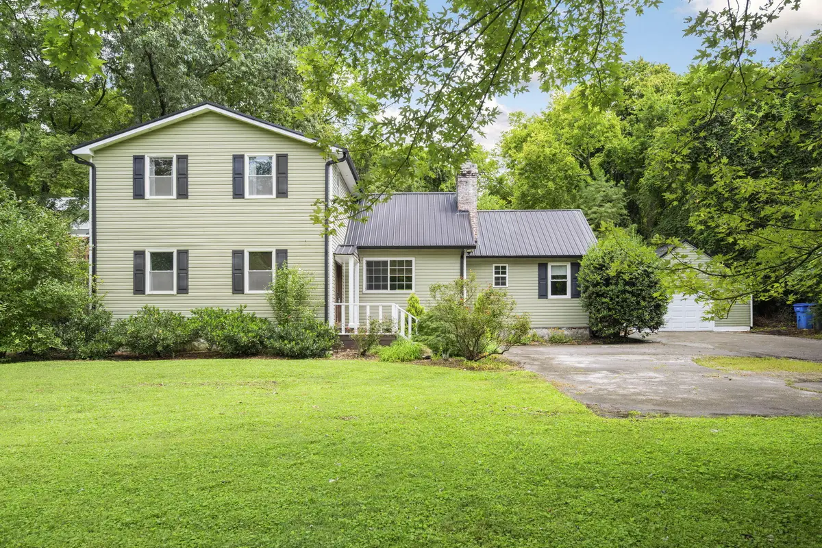 324 N Seminole Drive, Chattanooga, TN 37411 - Image #1