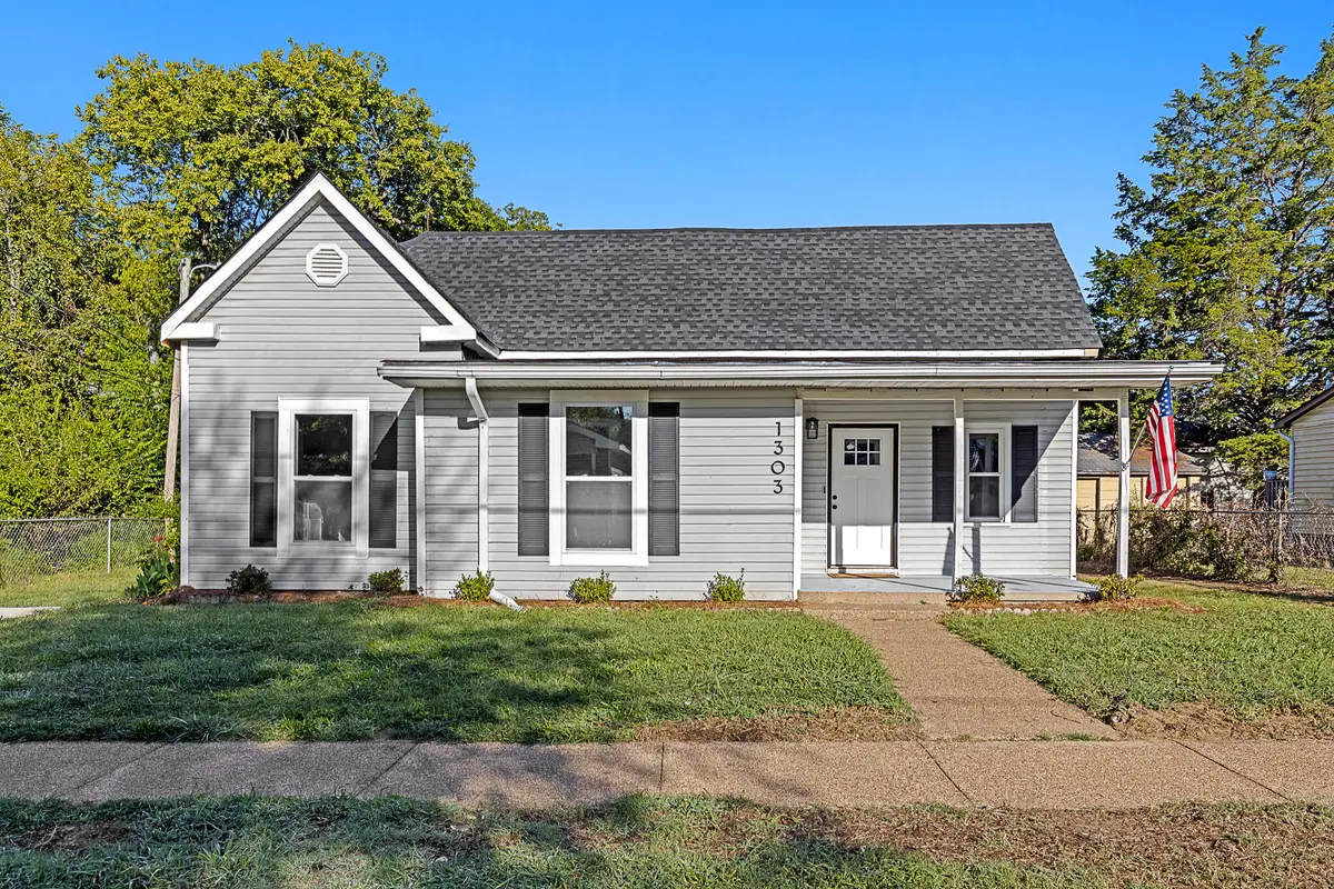 1303 S Lyerly Street, Chattanooga, TN 37404 - Image #1