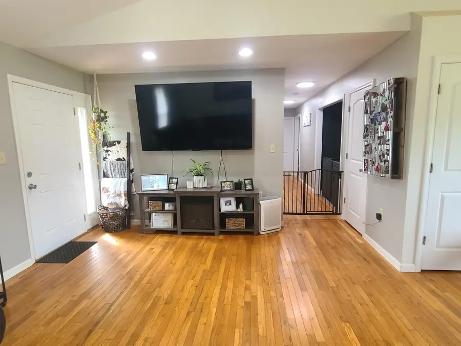 842 Kelly Lane, Pikeville, TN 37367 - Image #3