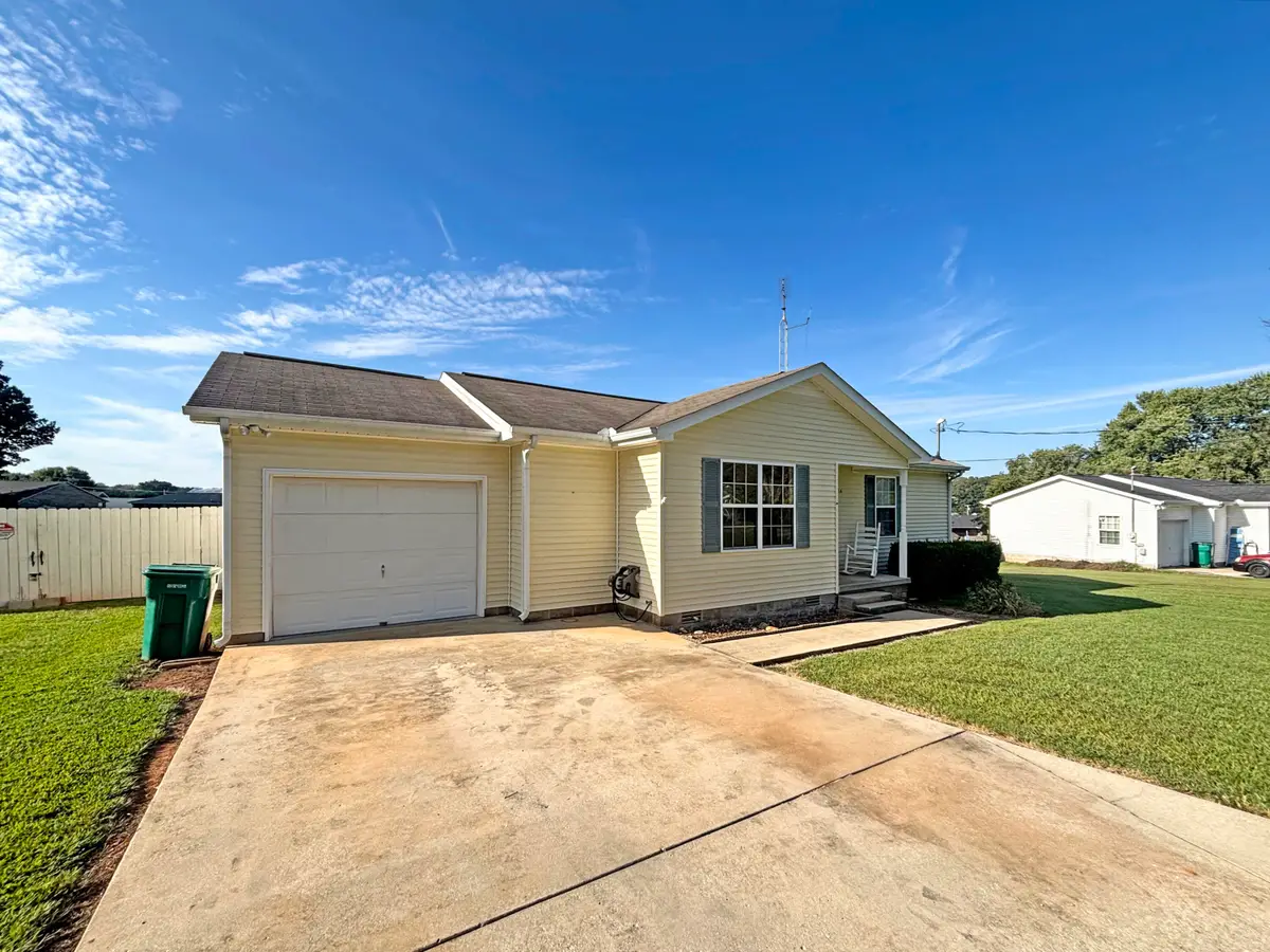 114 11th Avenue Nw, Winchester, TN 37398 - Image #1