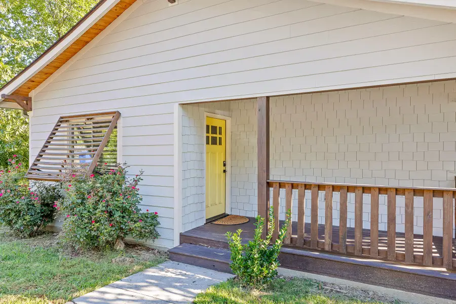 1811 E 4th Street, Chattanooga, TN 37404 - Image #2