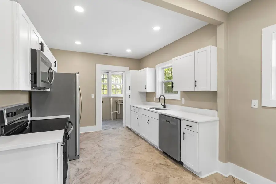 2611 Mccallie Avenue, Chattanooga, TN 37404 - Image #3