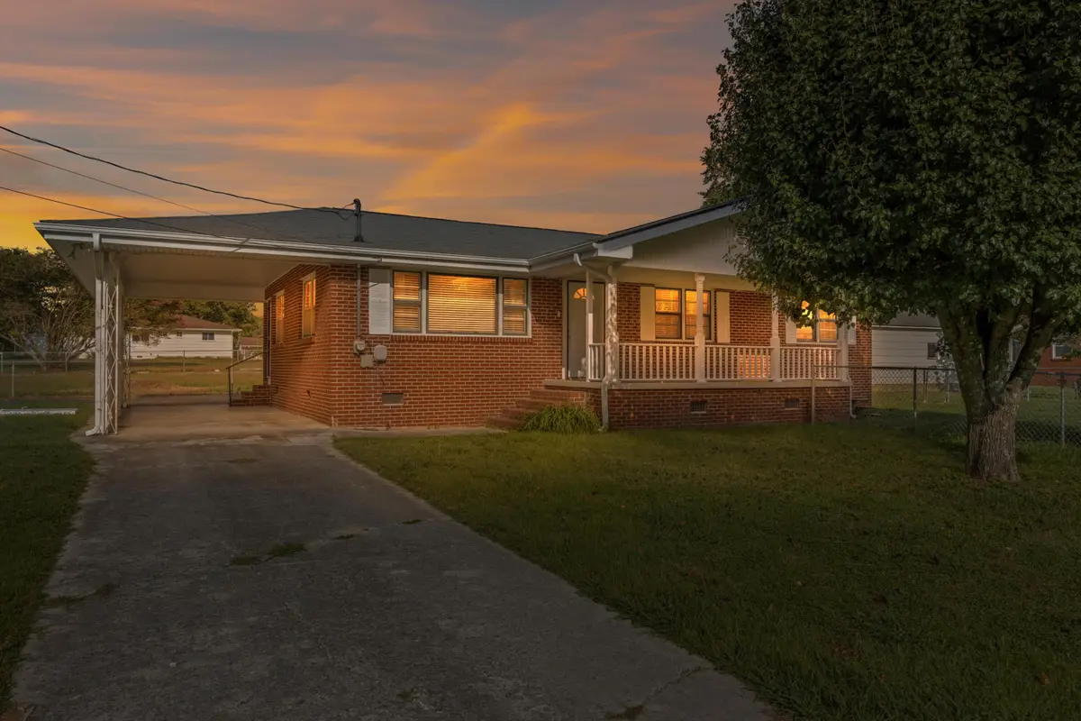 15 Evelyn Drive, Rossville, GA 30741 - #1