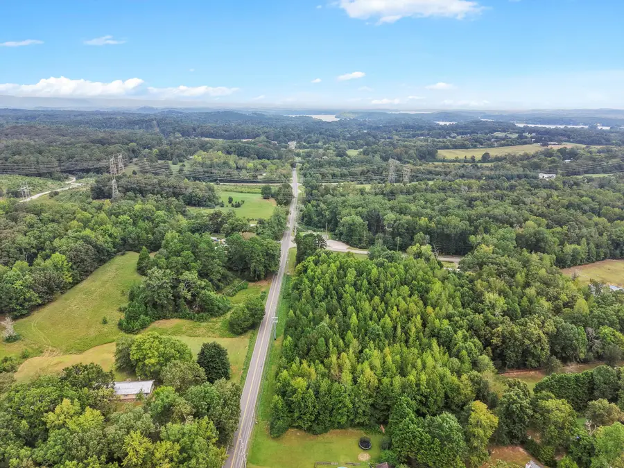 10105 Hixson Pike, Soddy Daisy, TN 37379 - #3