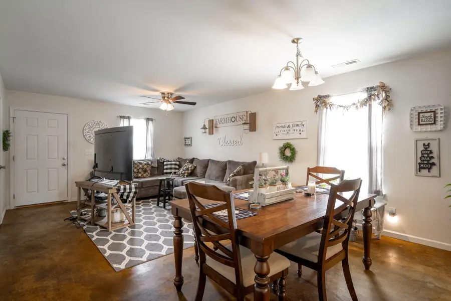 331 Glenview Drive, Trenton, GA 30752 - Image #3