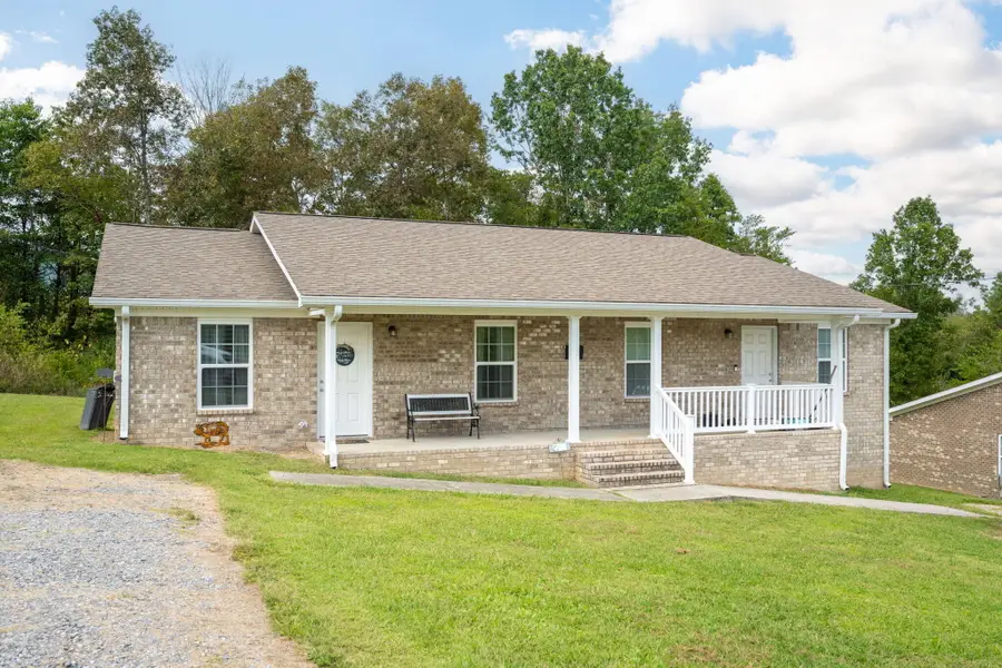 394 Glenview Drive, Trenton, GA 30752 - Image #2