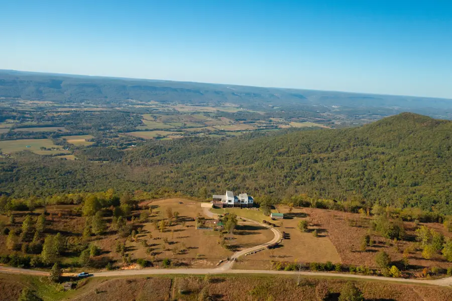 99 Raven Crest Trail E, Graysville, TN 37338 - Image #2