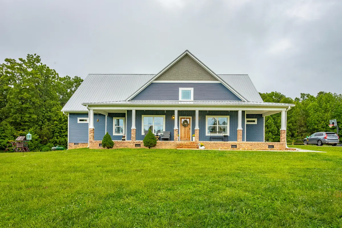 2011 Flat Top Lane, Soddy Daisy, TN 37379 - Image #1