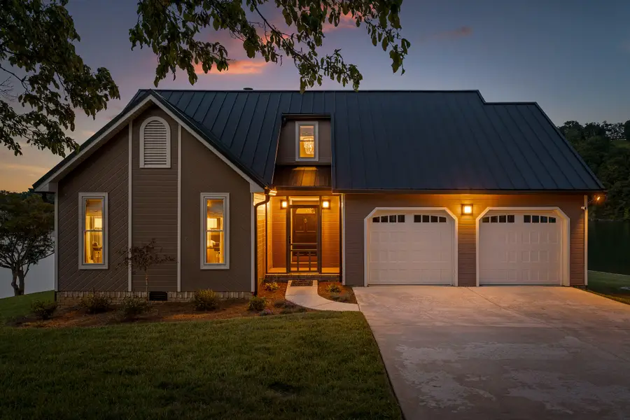 272 Russell Avenue, Spring City, TN 37381 - Image #2