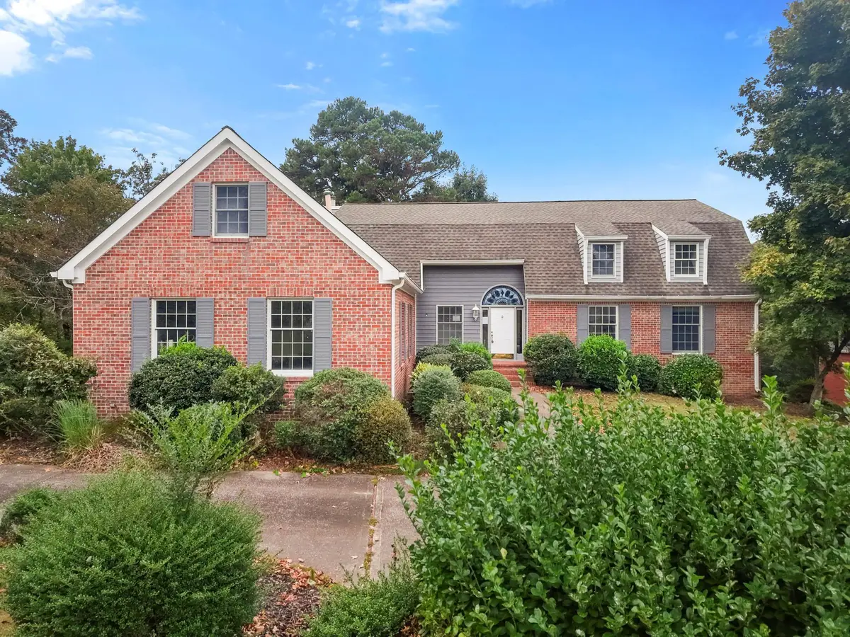 5818 Rainbow Springs Drive, Chattanooga, TN 37416 - Image #1