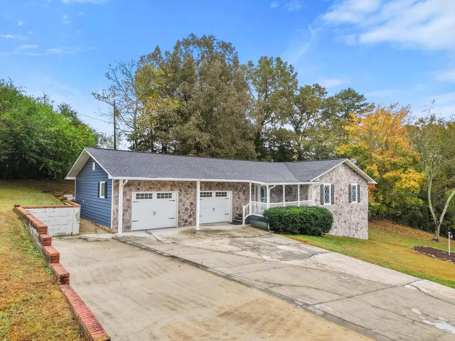 2228 Lakesite Drive, Soddy Daisy, TN 37379 - Image #2