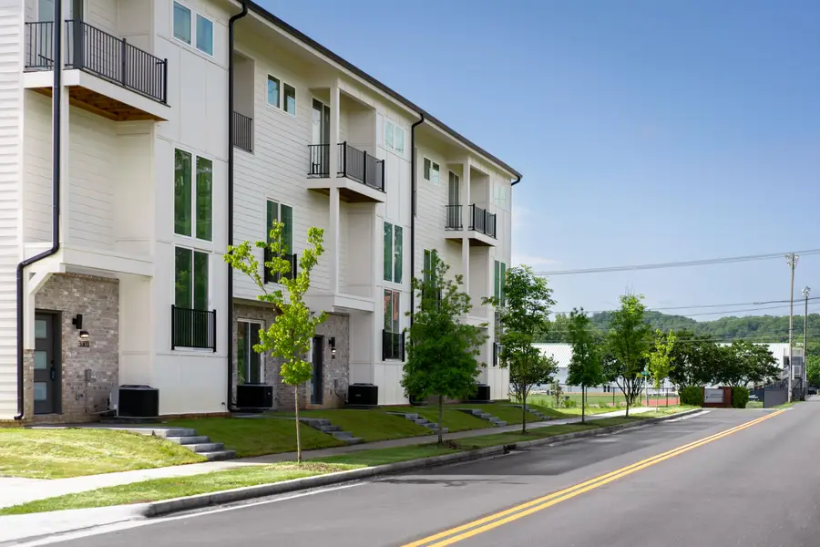 3307+ Aberdeen Row, Chattanooga, TN 37410 - Image #2