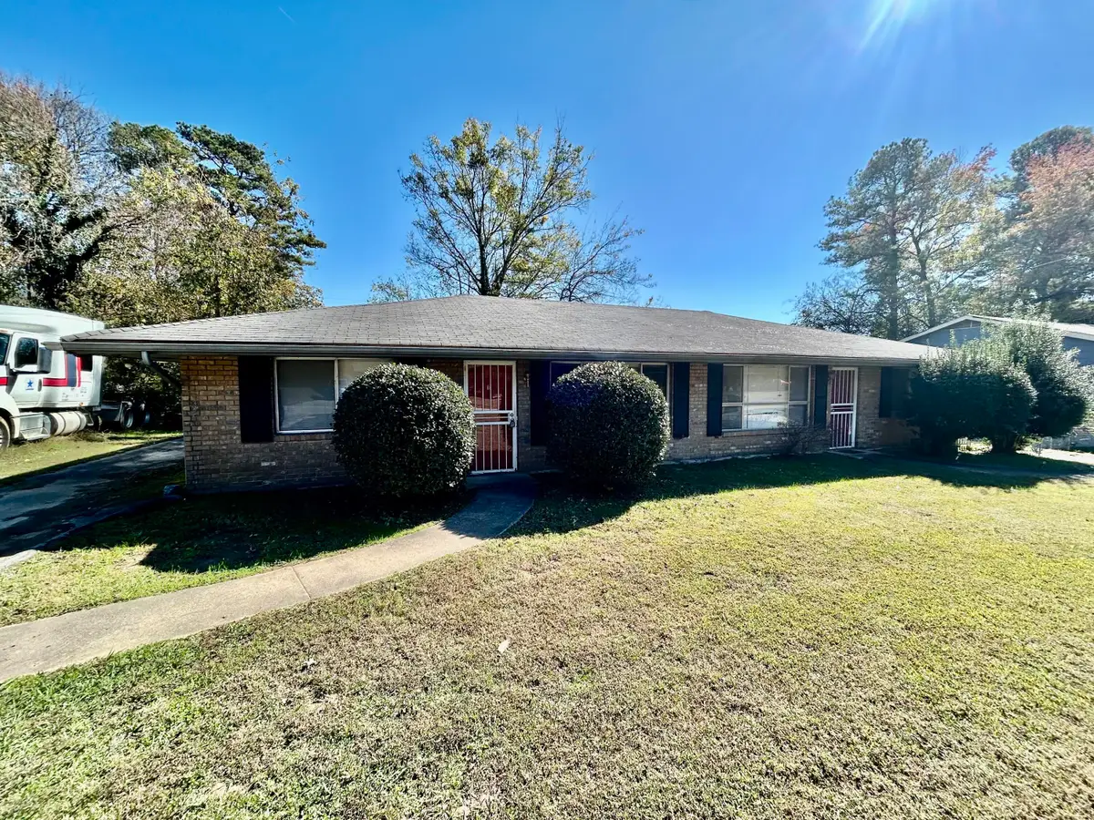 4048/4050 Arbor Place Lane, Chattanooga, TN 37416 - #1