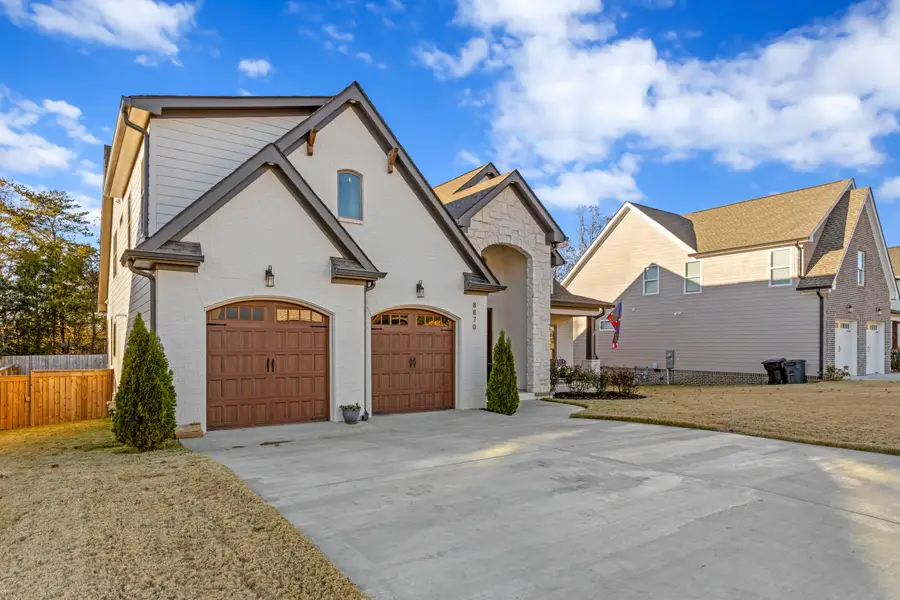 8870 Silver Maple Dr, Ooltewah, TN 37363 - #3