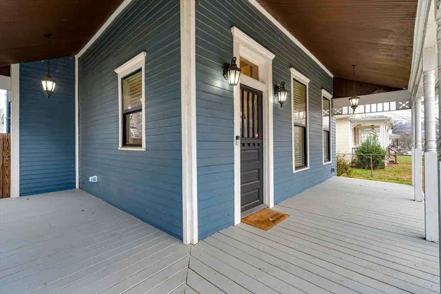 2111 Kirby Avenue, Chattanooga, TN 37404 - Image #3