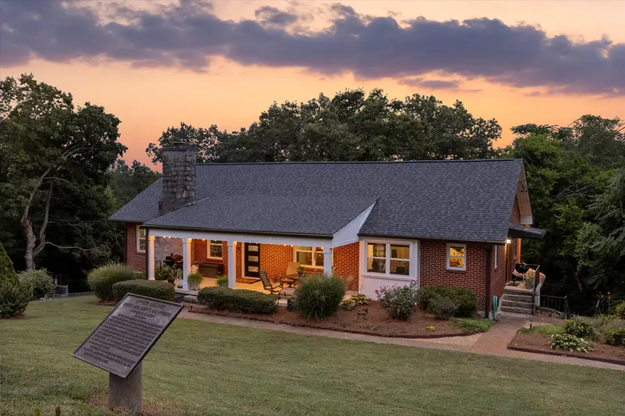 701 S Crest Road, Chattanooga, TN 37404 - Image #2