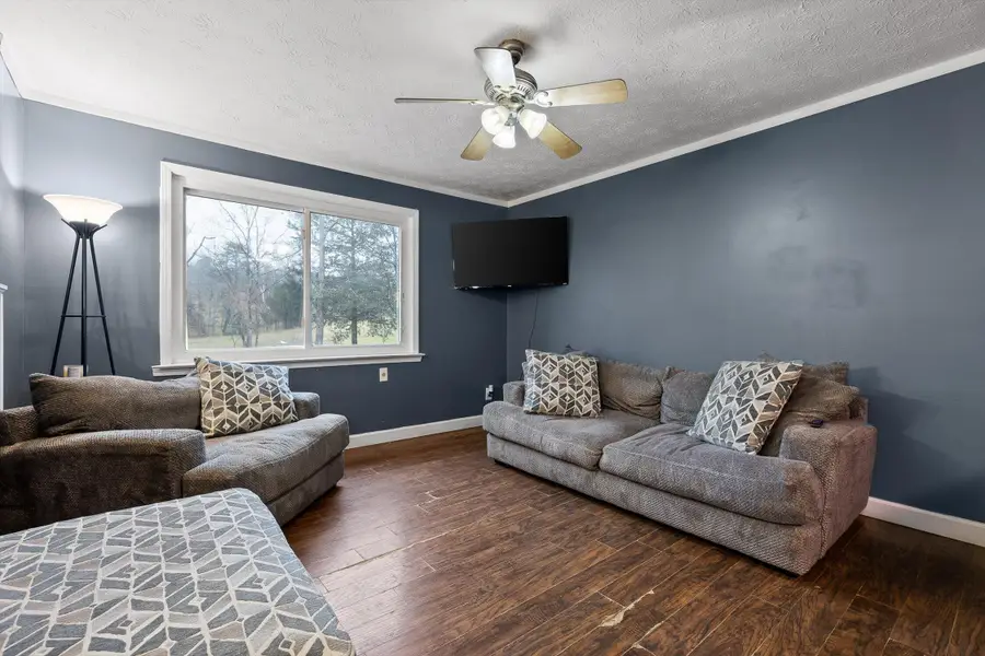 321 Thacker Lane, Etowah, TN 37331 - Image #2