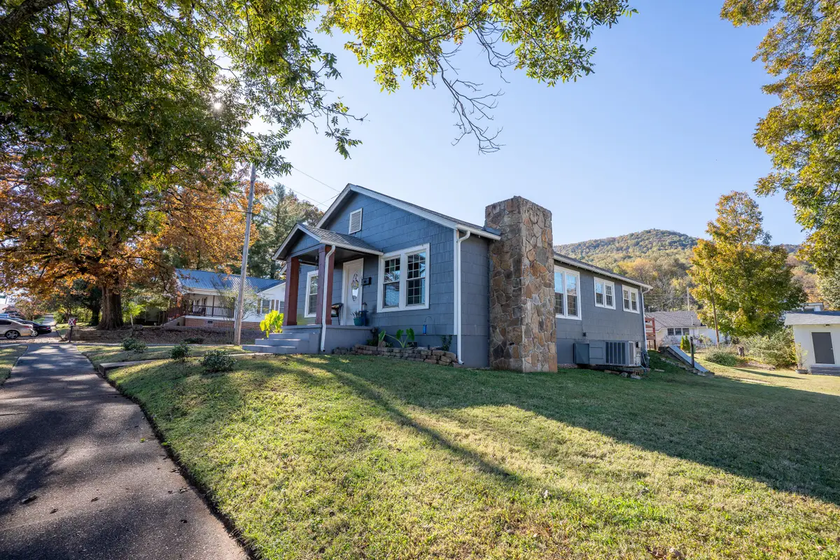 618 Elm Avenue, South Pittsburg, TN 37380 - Image #1