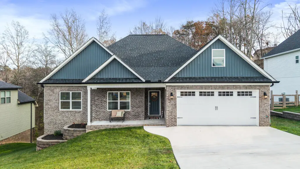 621 Sunset Valley Drive, Soddy Daisy, TN 37379 - Image #1