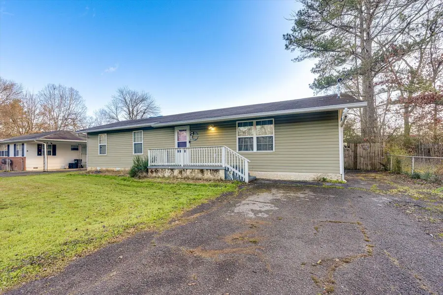 1310 W Sherry Drive, Rossville, GA 30741 - Image #2