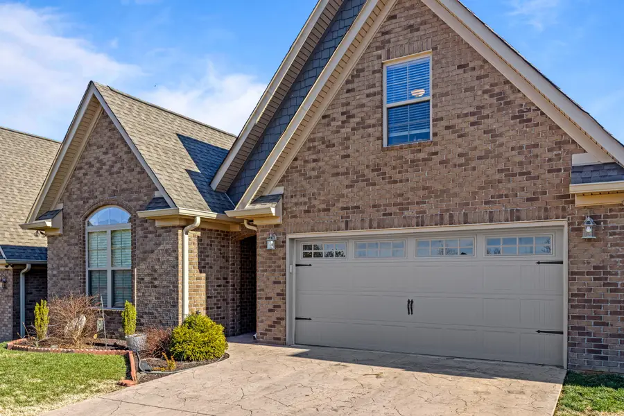 204 Zion Cv Lane, Englewood, TN 37329 - Image #2