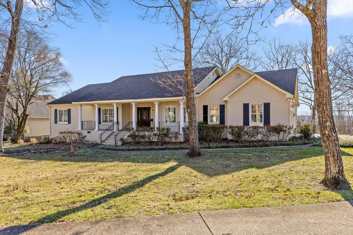 2816 Kell Road, Signal Mountain, TN 37377 - Image #1