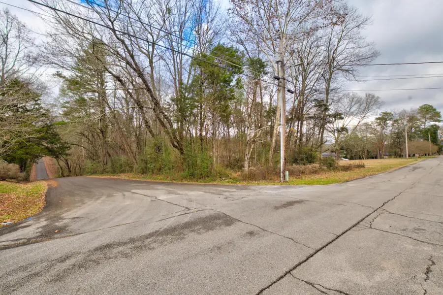 2420&13410 N Shore Acres & Lisa Ln Road, Soddy Daisy, TN 37379 - Image #2