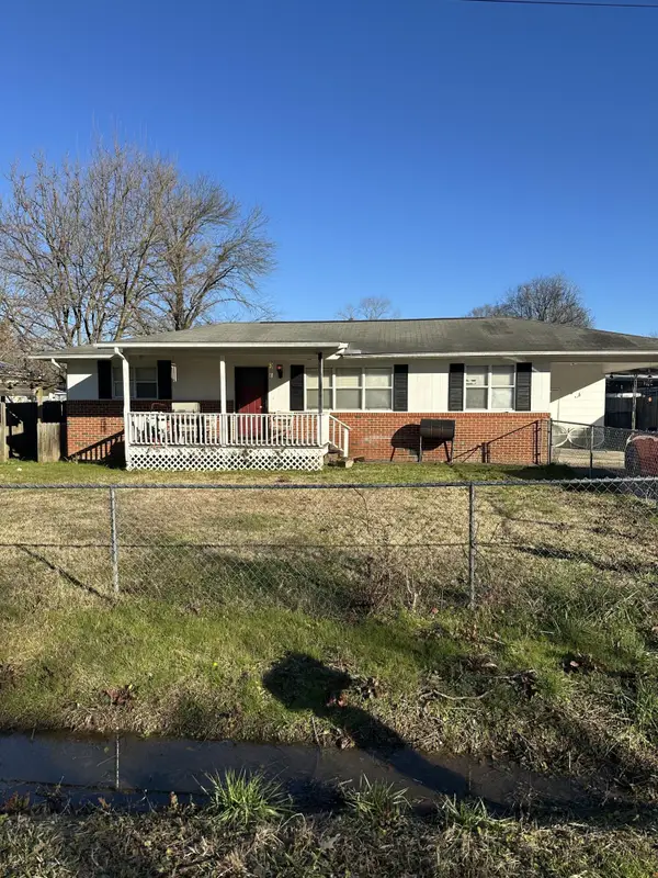 1308 W Sherry Drive, Rossville, GA 30741
