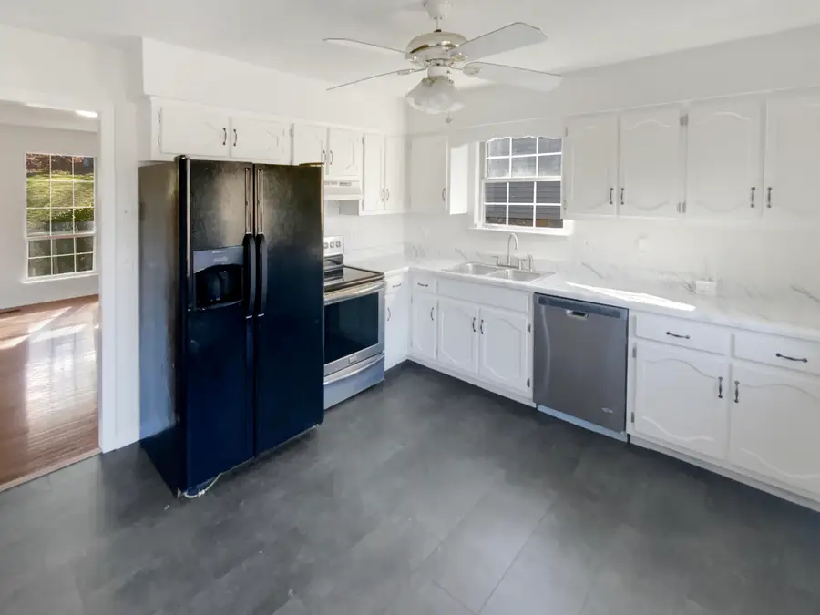 7511 Irongate Drive, Hixson, TN 37343 - Image #2