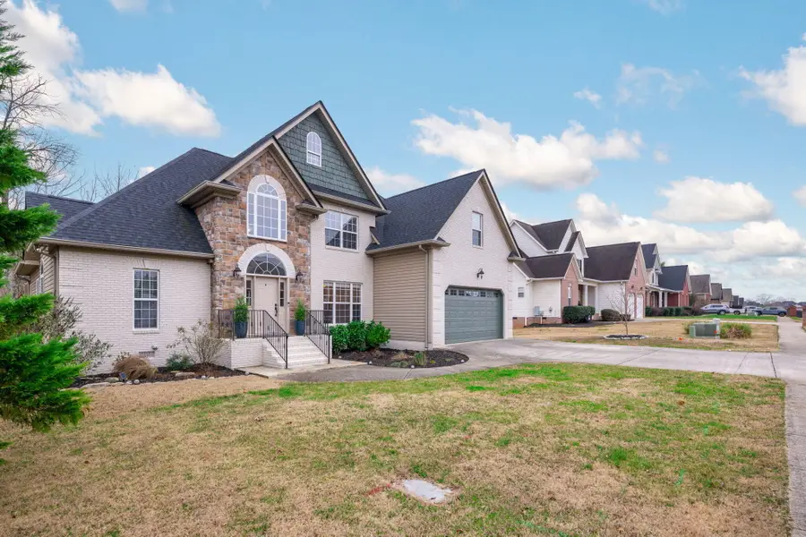8166 Fox Glove Drive, Ooltewah, TN 37363 - Image #2