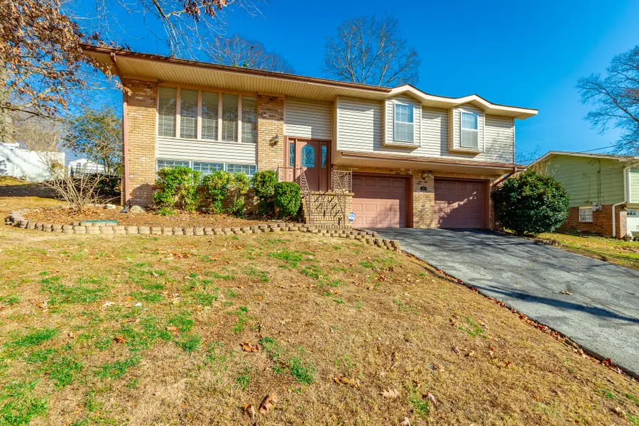 909 Spurling Drive, Hixson, TN 37343 - Image #2