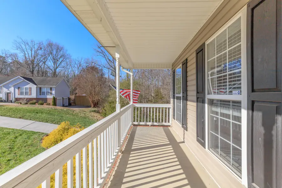 1984 Hardwood Lane, Soddy Daisy, TN 37379 - Image #3