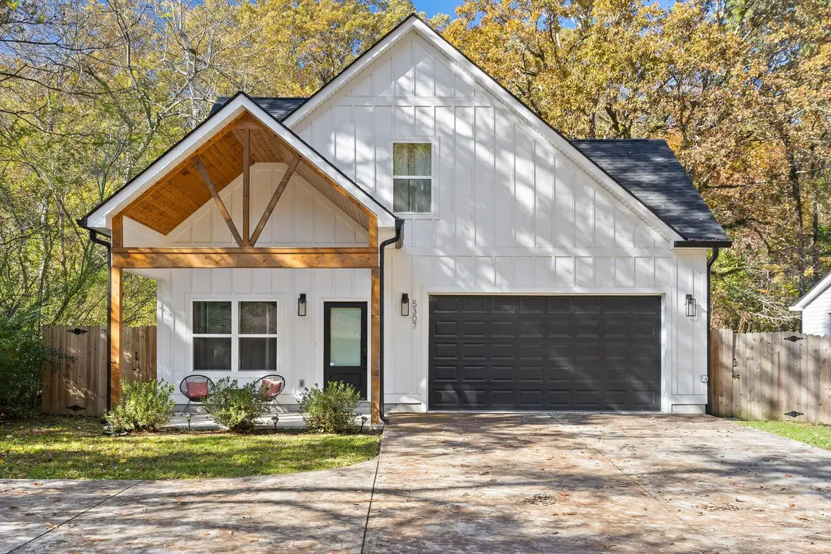 5307 Delashmitt Road, Hixson, TN 37343 - Image #1