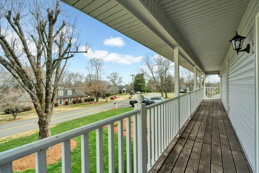 1922 W Brookhaven Circle, Dalton, GA 30720 - Image #3