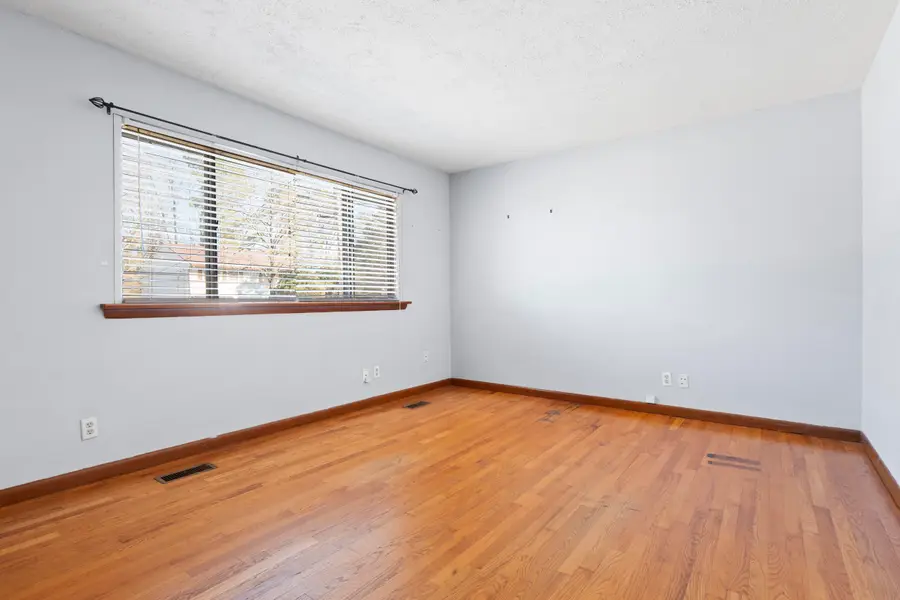 6914 Robinson Drive, Chattanooga, TN 37421 - Image #2