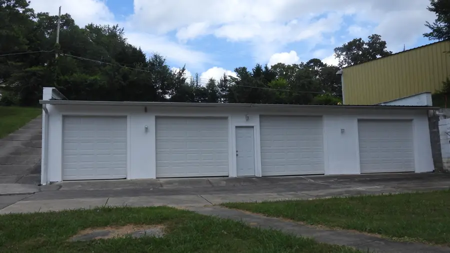 213 Alabama Avenue, Rossville, GA 30741 - Image #2