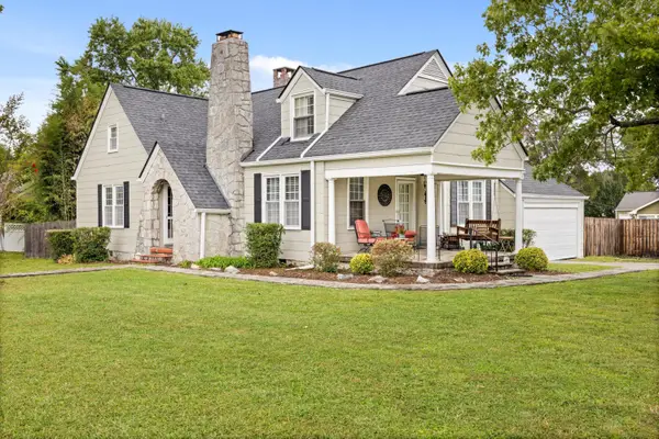 27 N Brooks Circle, Chattanooga, TN 37411