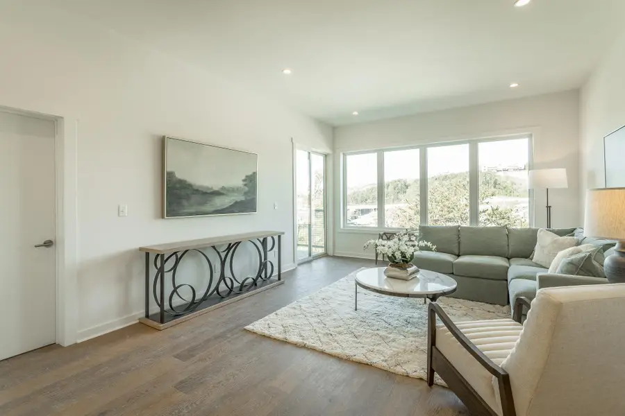 411 Fairpoint Street #203, Chattanooga, TN 37405 - Image #3