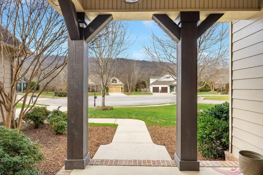 818 Lynnstone Drive, Chattanooga, TN 37405 - Image #3