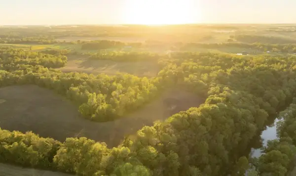 7 Sturgeon Creek Road, Cedar Hill, TN 37032