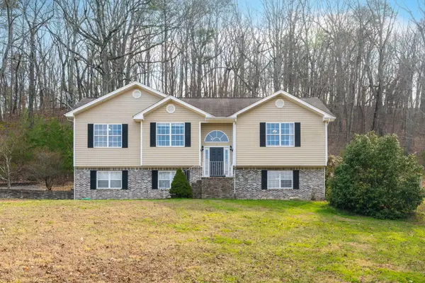 10464 Card Road, Soddy Daisy, TN 37379