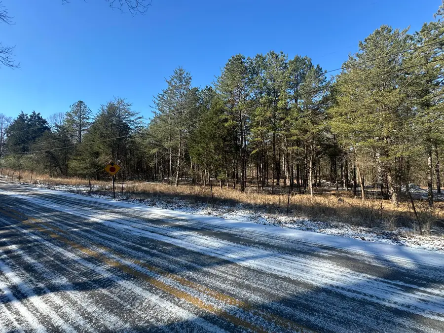 2837 Lee Pike, Soddy Daisy, TN 37379 - Image #3