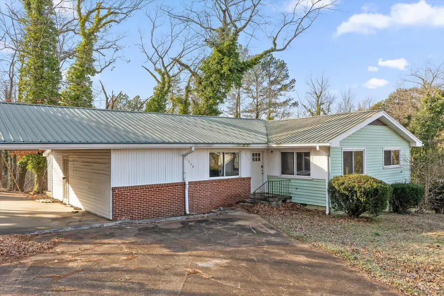 3706 Hemingway Drive, Chattanooga, TN 37406 - #3